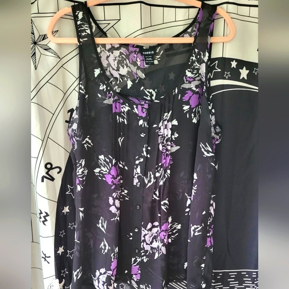 Black and purple floral top